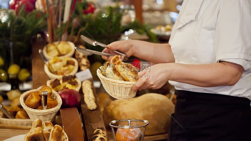 小标题：餐饮供应链质量认证的重要性